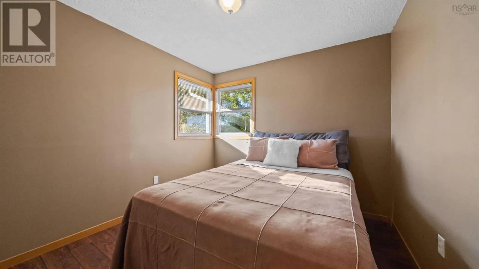 1487 Terence Bay Road