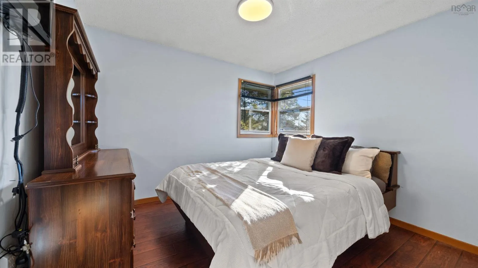 1487 Terence Bay Road