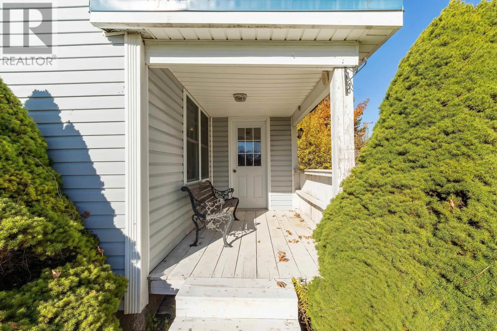 70 Wharf Road