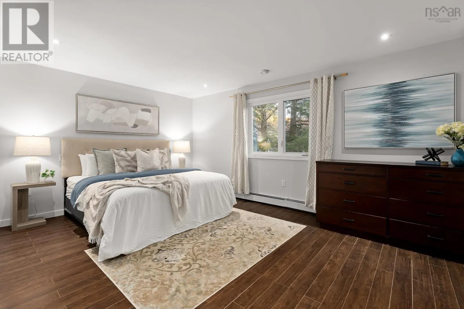 75 Lake Drive