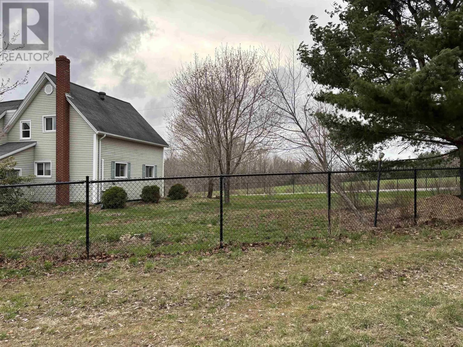 700 Farmington Road