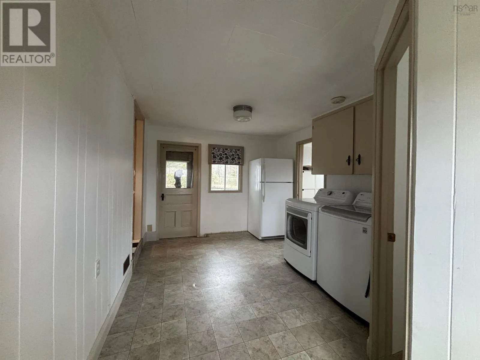 700 Farmington Road