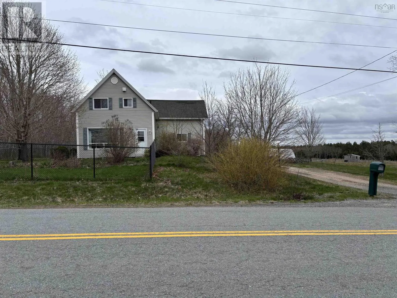 700 Farmington Road