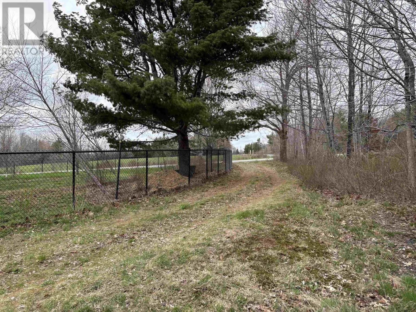 700 Farmington Road