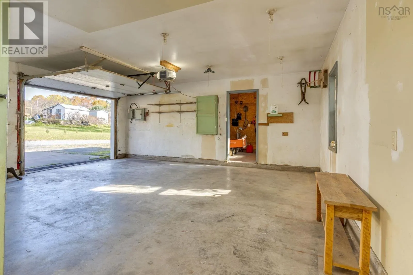 5158 Stellarton Trafalgar Road