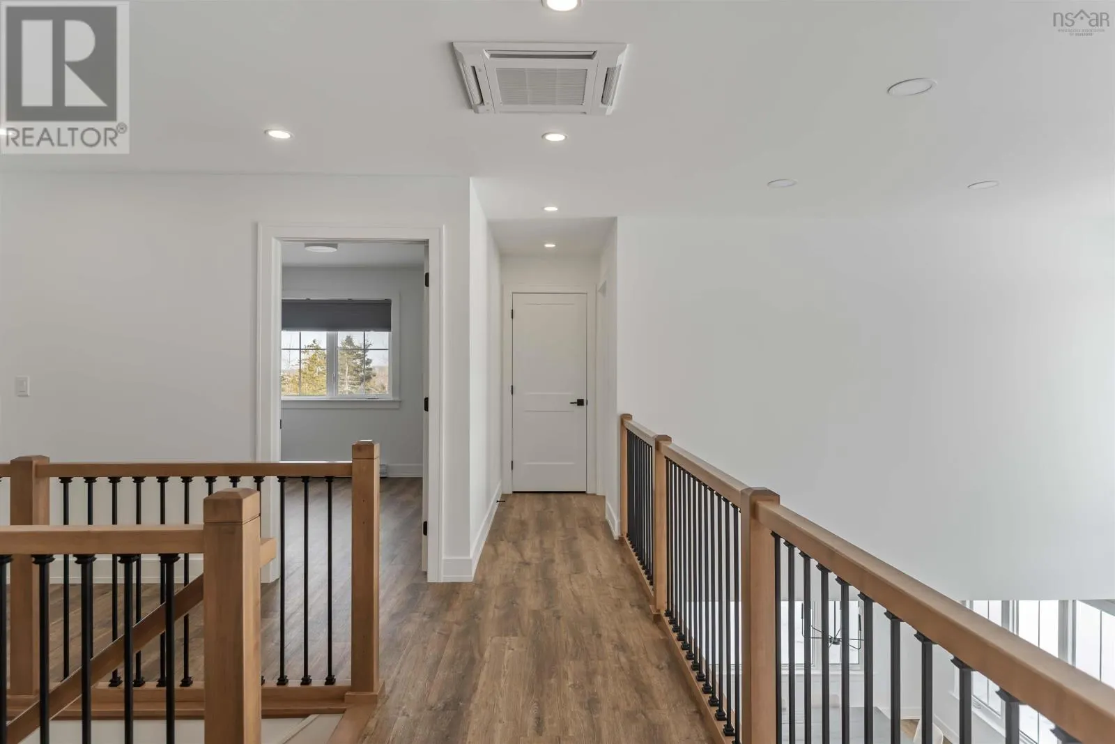 35 Seeland Avenue