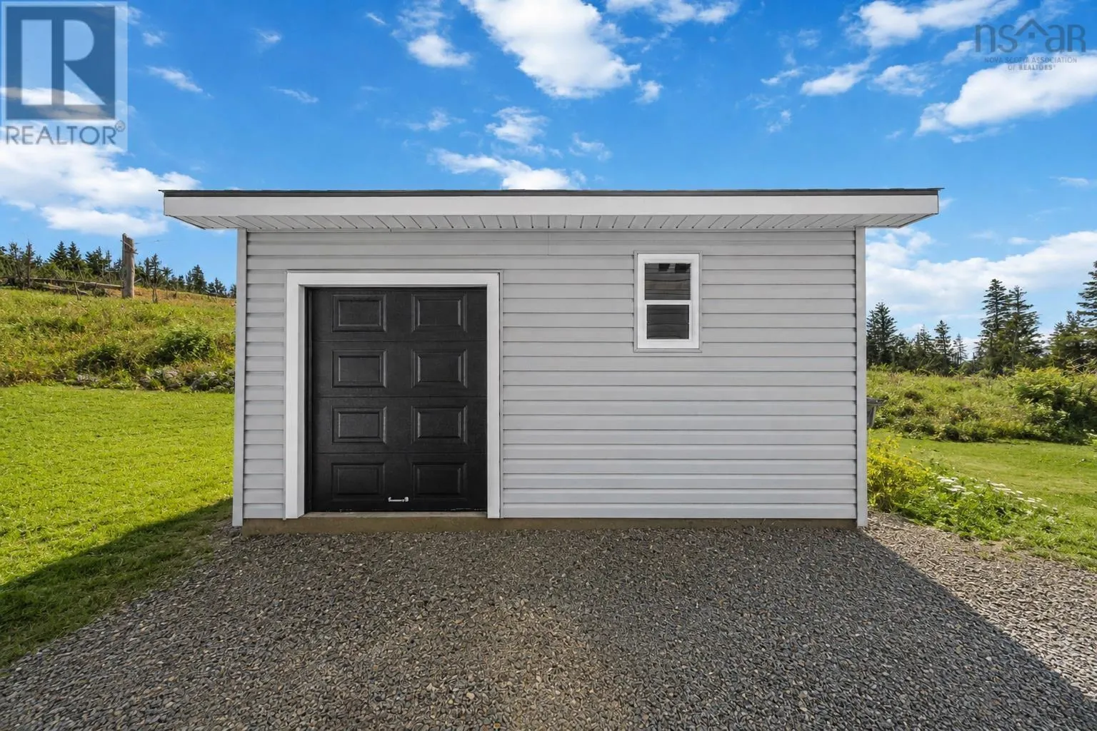 35 Seeland Avenue