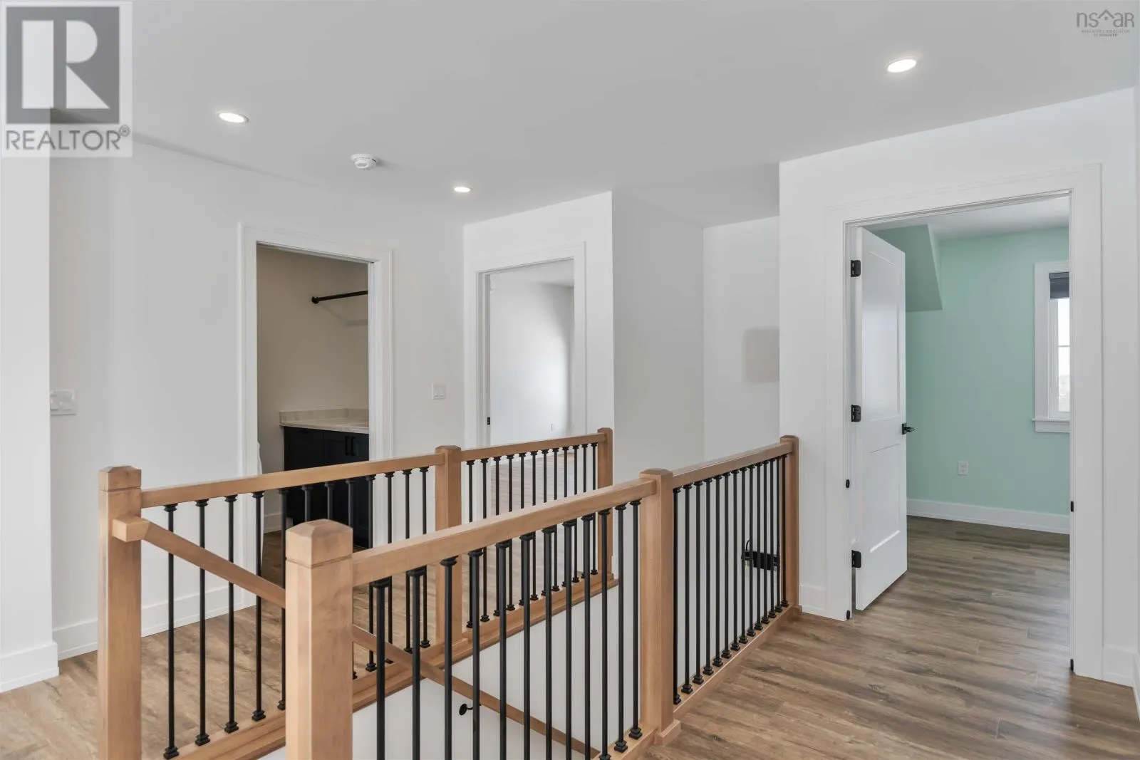 35 Seeland Avenue