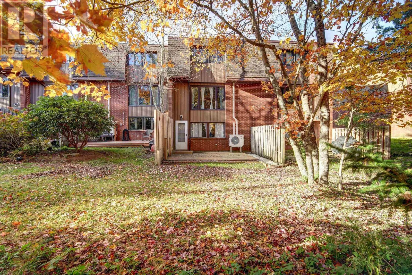 46 Hanover Court