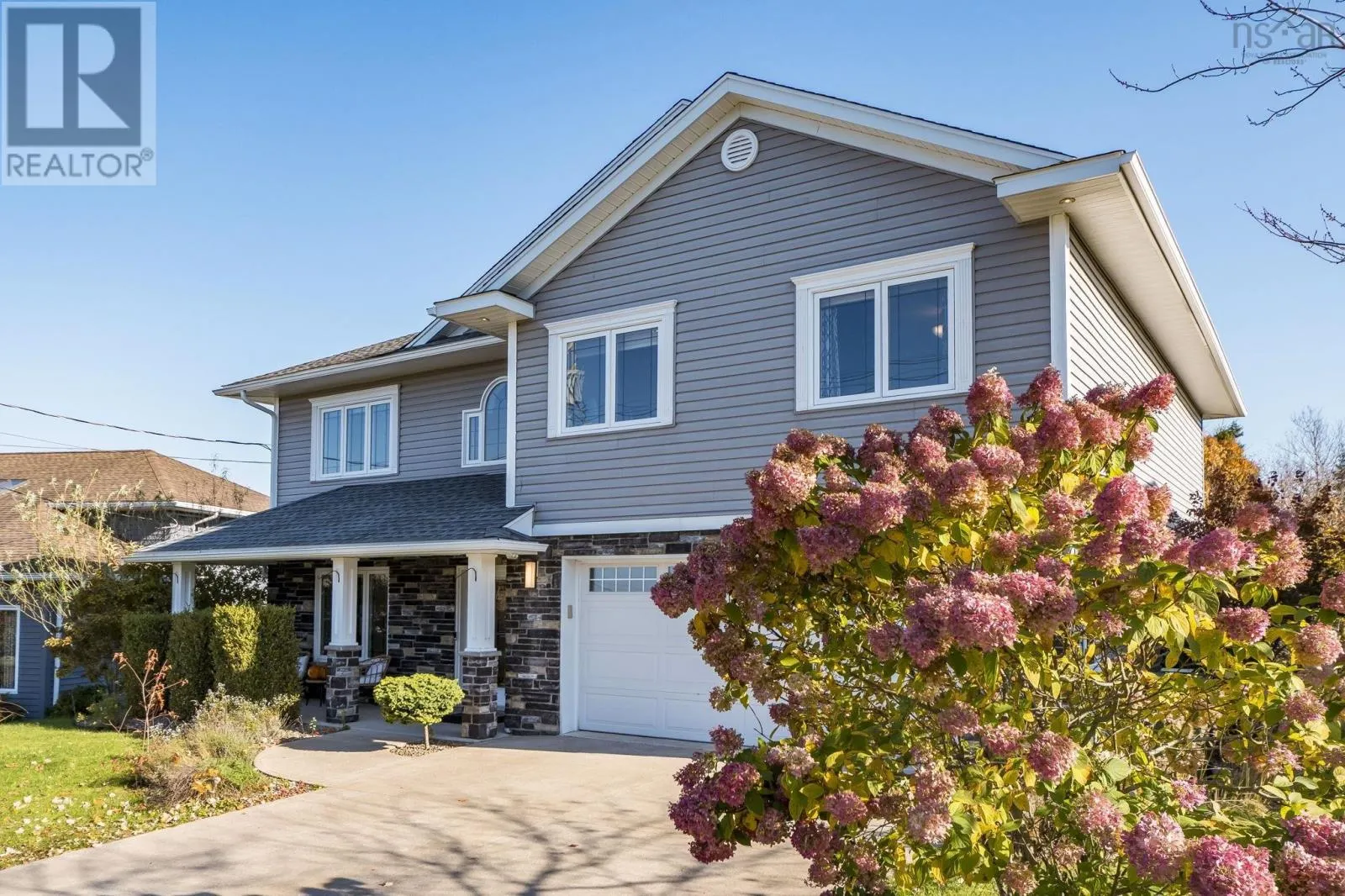 114 Maplewood Drive