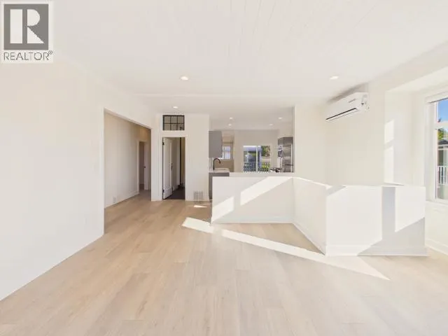 4708 REDONDA AVE