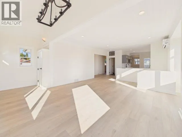4708 REDONDA AVE