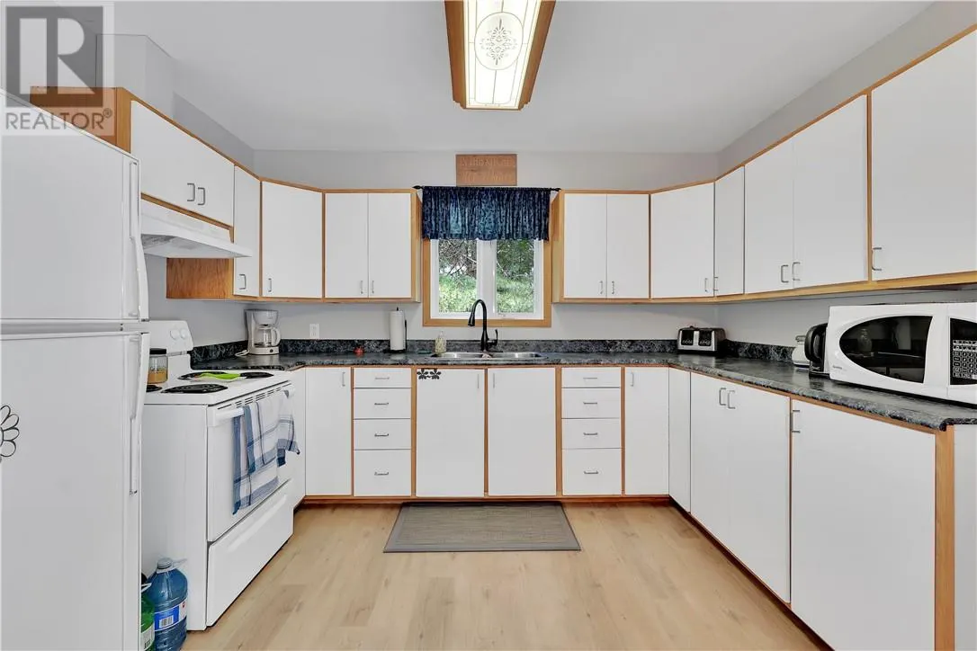 19 JANICE Drive