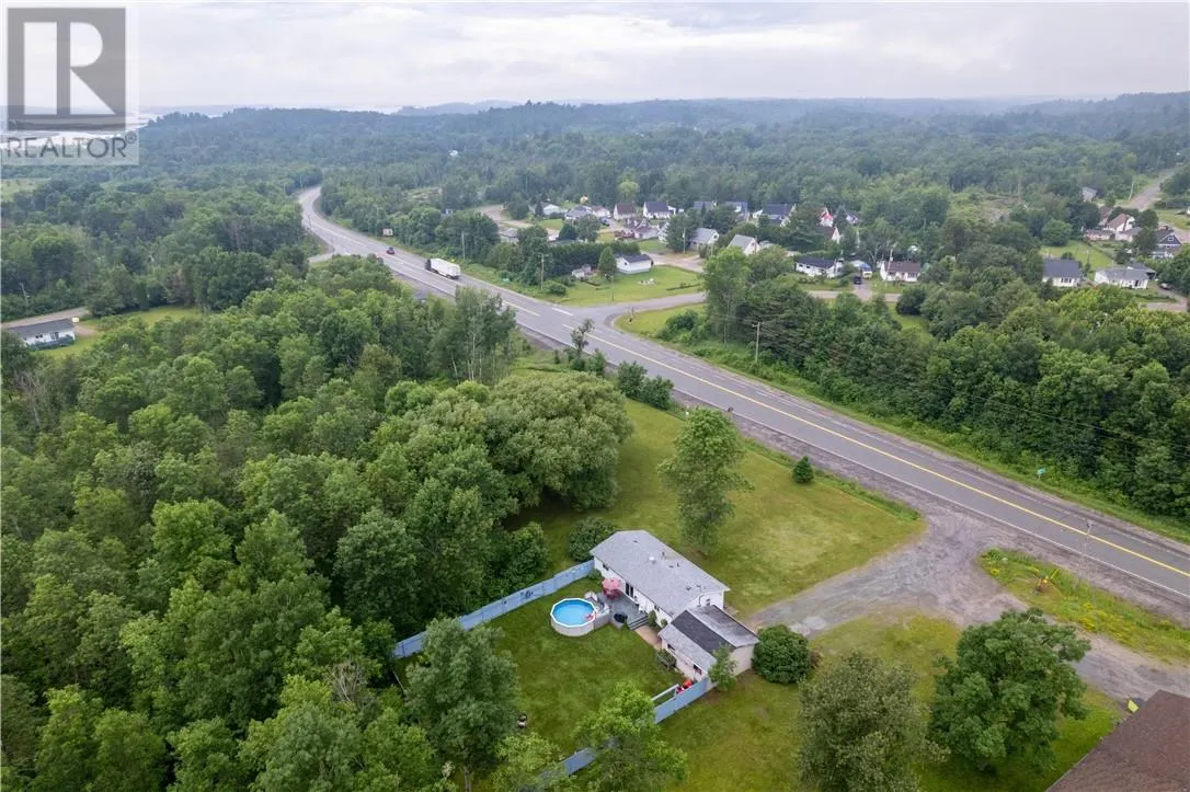 62 Highway 17 E