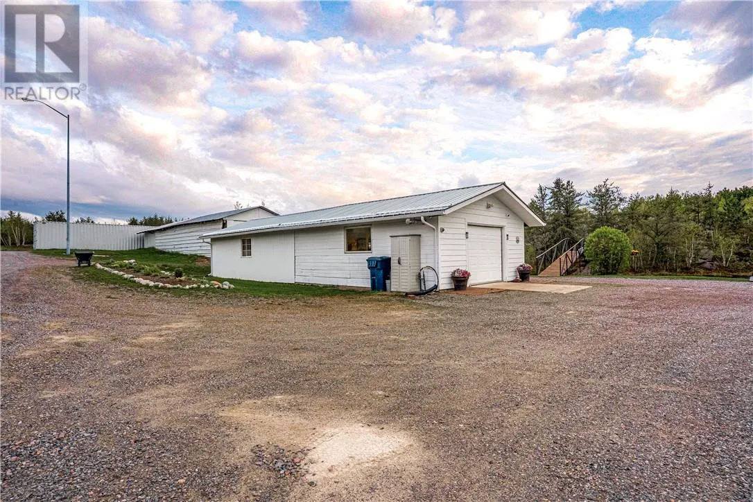 1110 Hwy 17