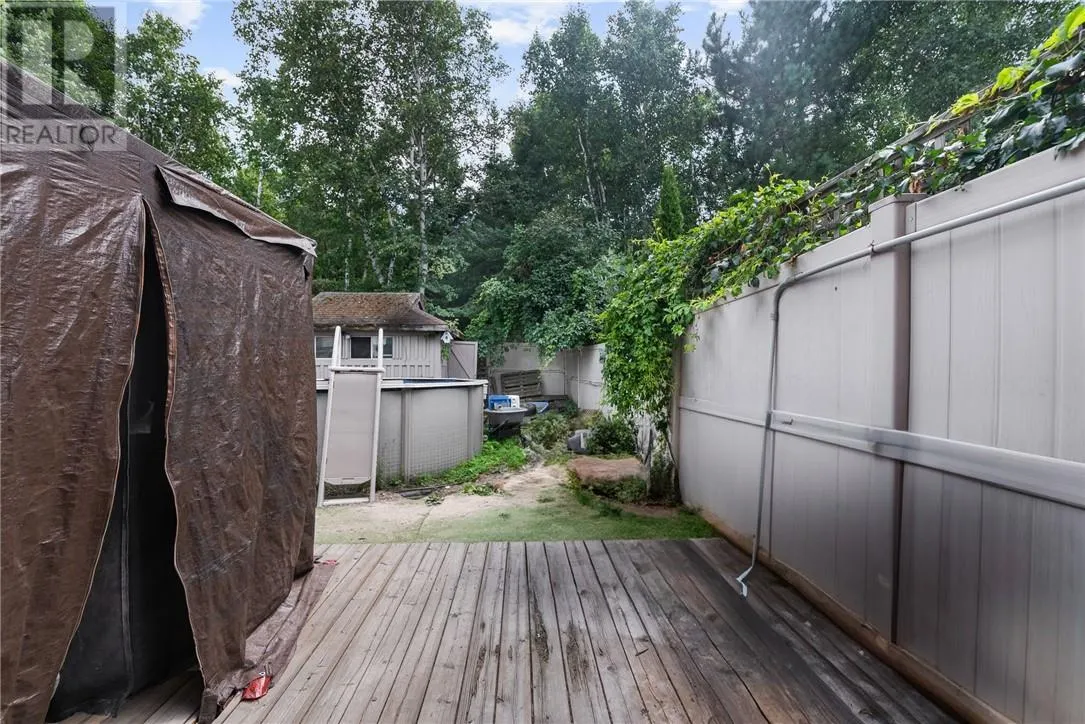 608 Beatrice Crescent