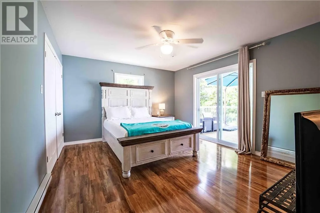2615C Bay Estates Road
