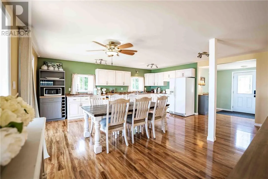 2615C Bay Estates Road