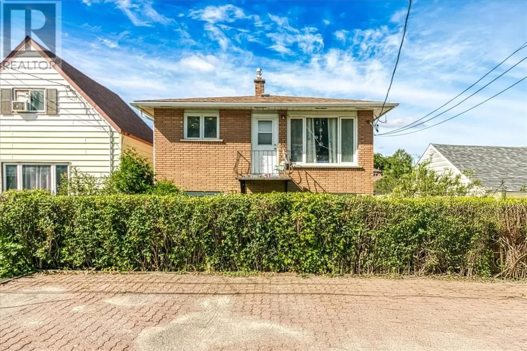 29 Demorest Avenue