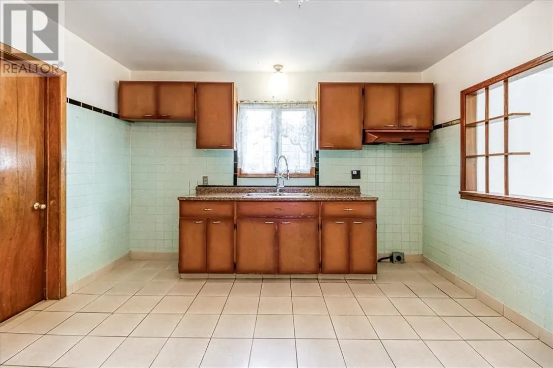 29 Demorest Avenue