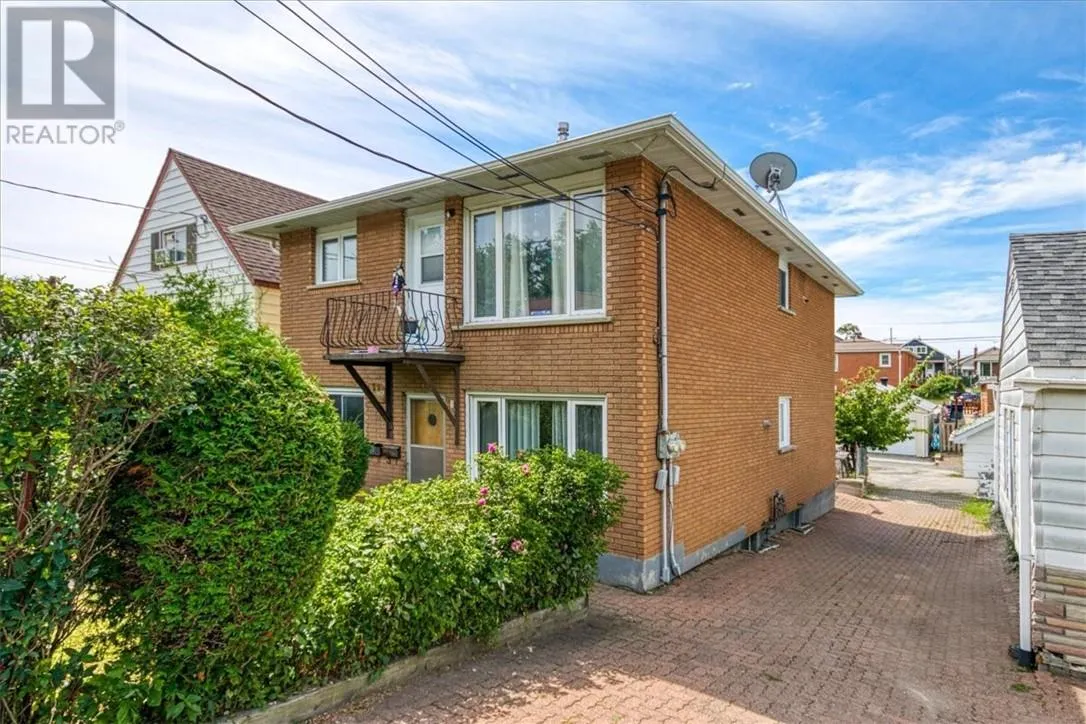 29 Demorest Avenue