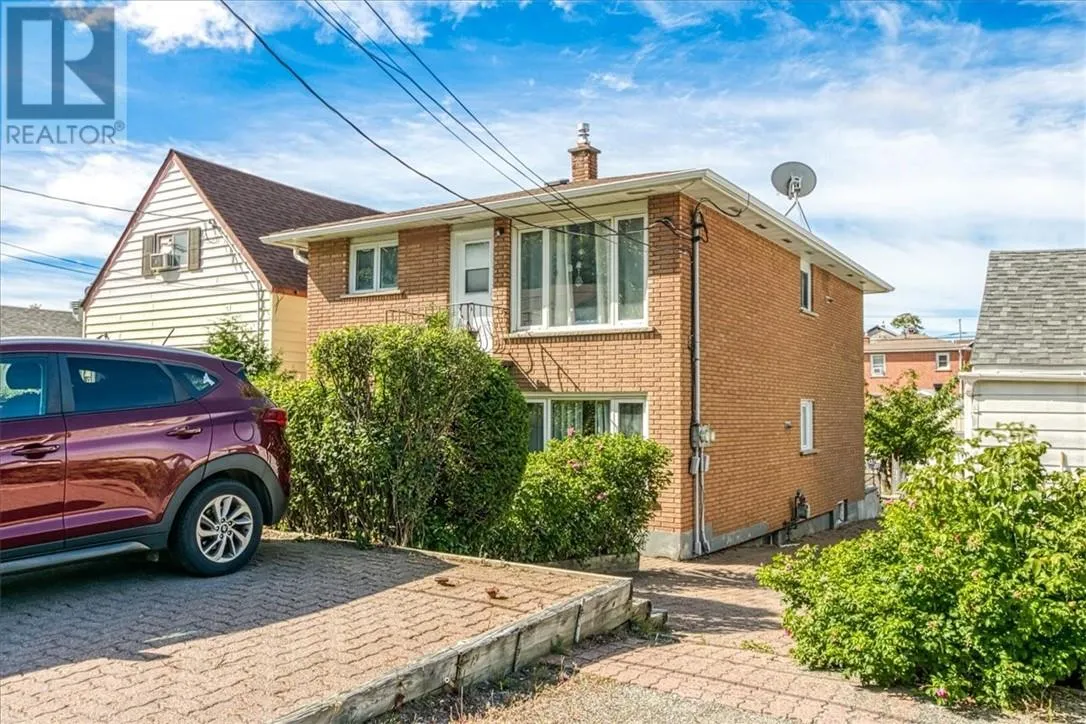 29 Demorest Avenue