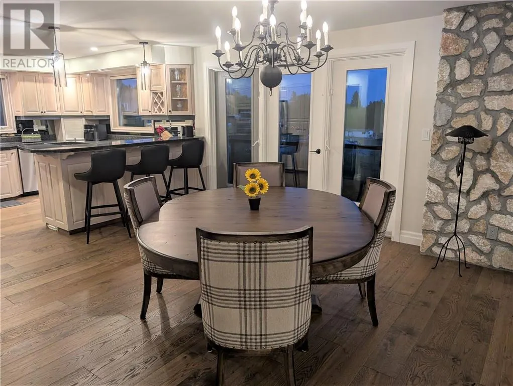 450 Second Avenue S