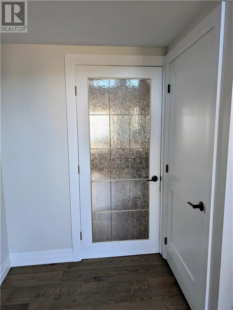 450 Second Avenue S