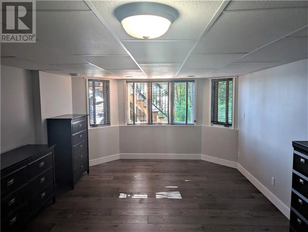 450 Second Avenue S