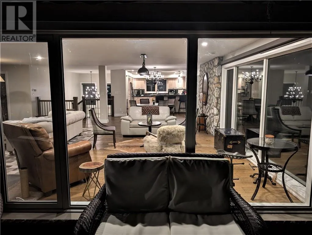 450 Second Avenue S