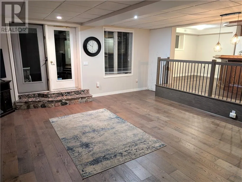 450 Second Avenue S