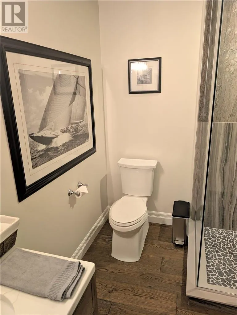 450 Second Avenue S