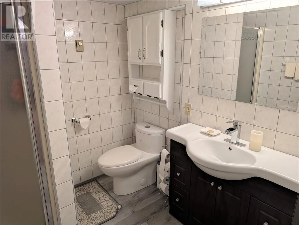450 Second Avenue S