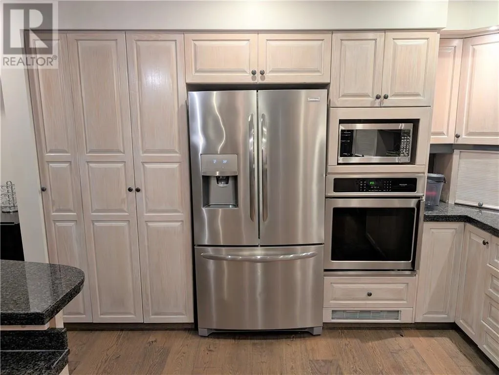450 Second Avenue S