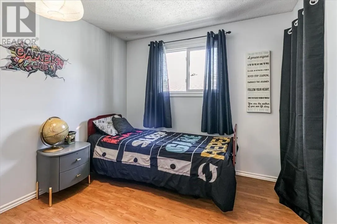 258 Colonial