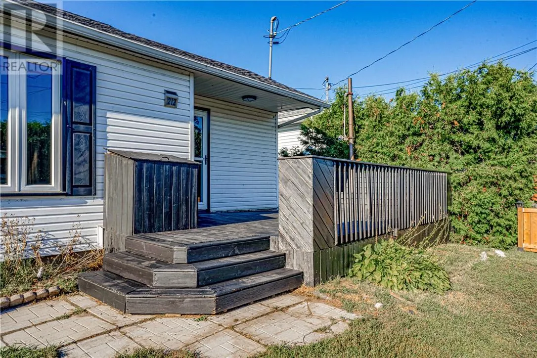 212 Balfour Street