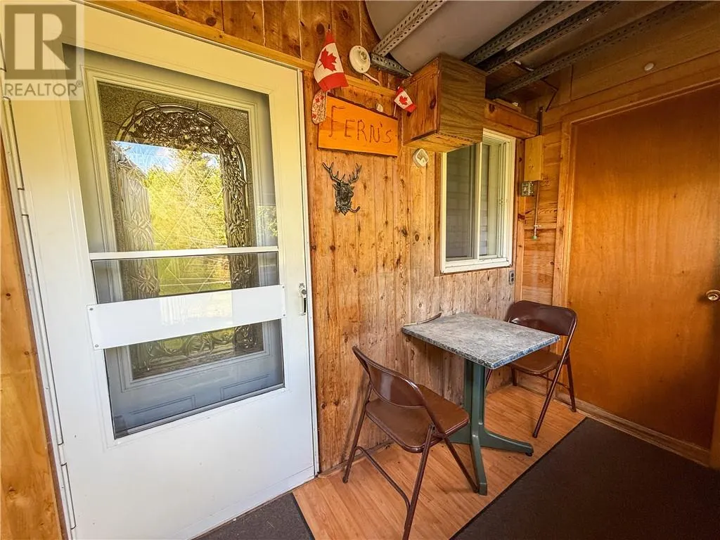 897B Walkhouse Road