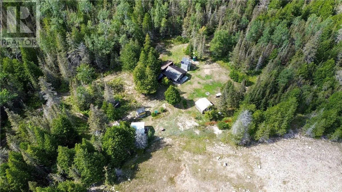 897B Walkhouse Road