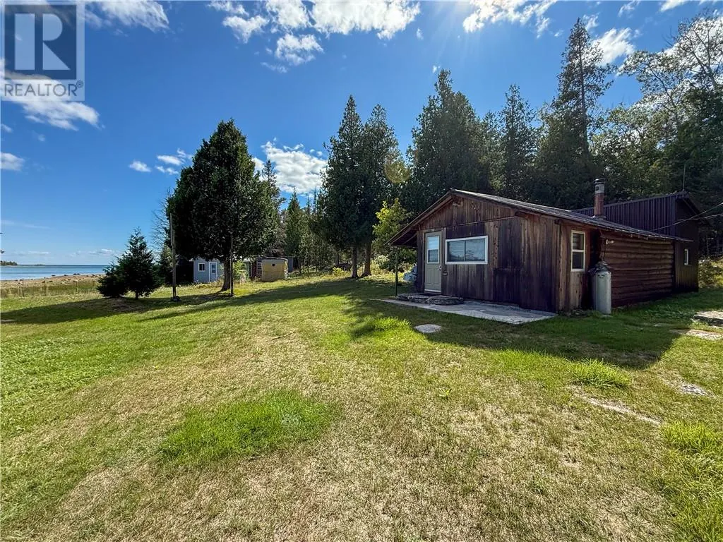 897B Walkhouse Road