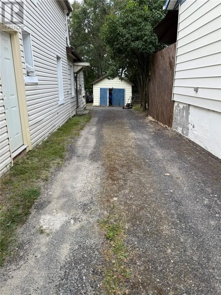 432 Pine Street
