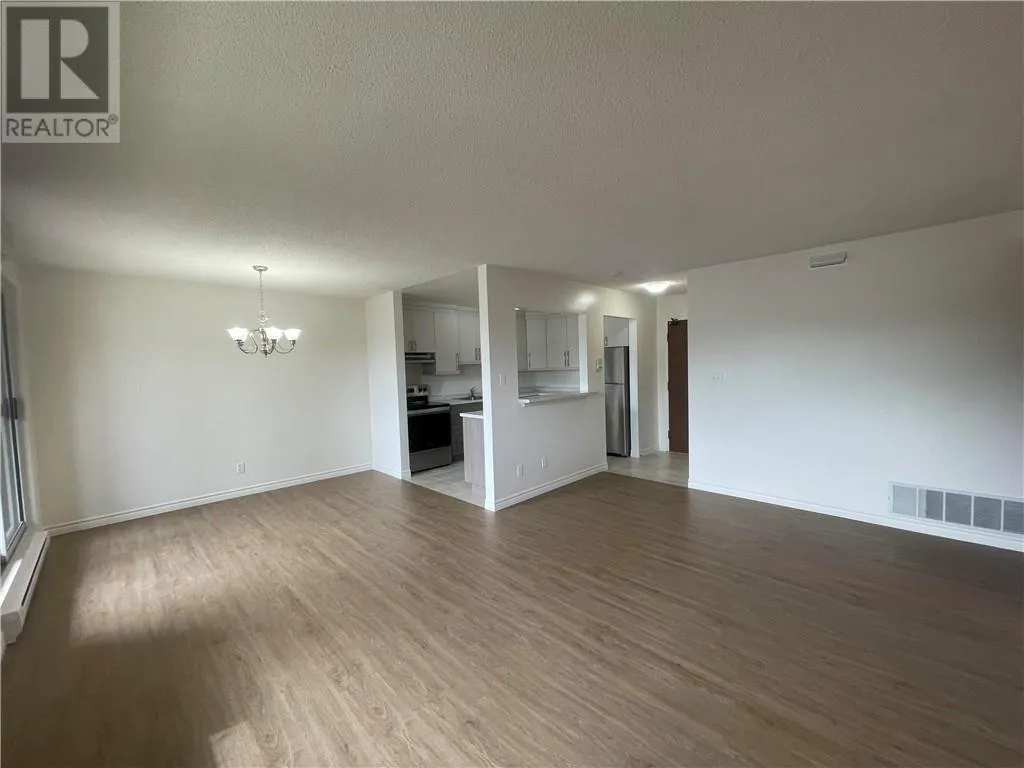 424 Westmount Avenue Unit# C20