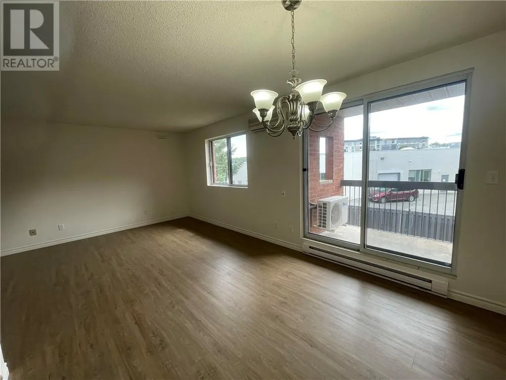 424 Westmount Avenue Unit# C20