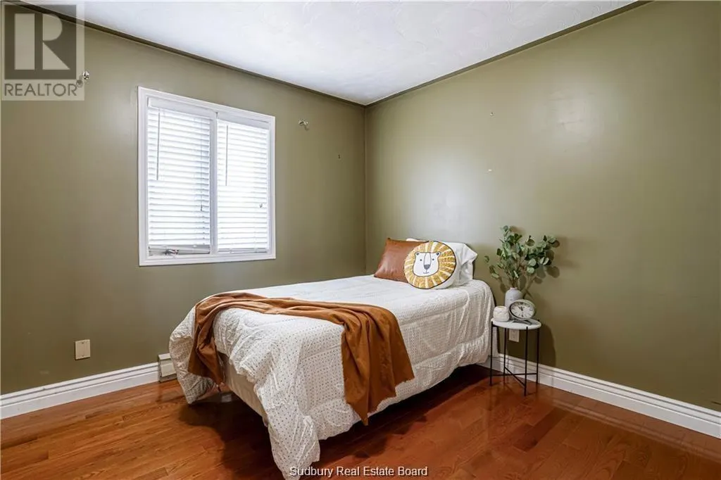 20 Forestdale