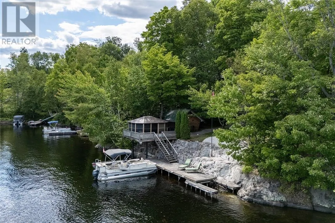 700 Bayline Drive
