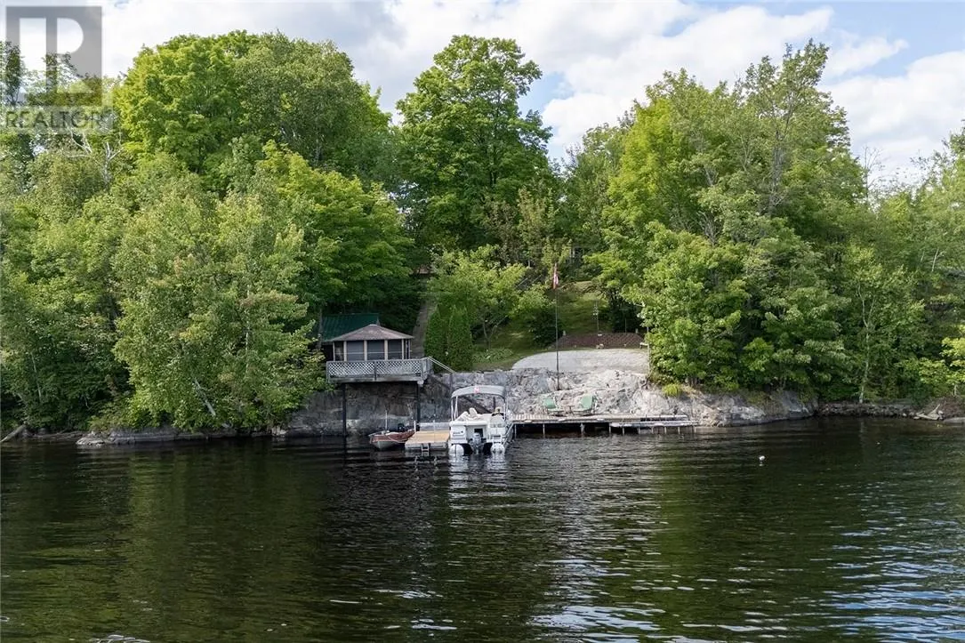 700 Bayline Drive