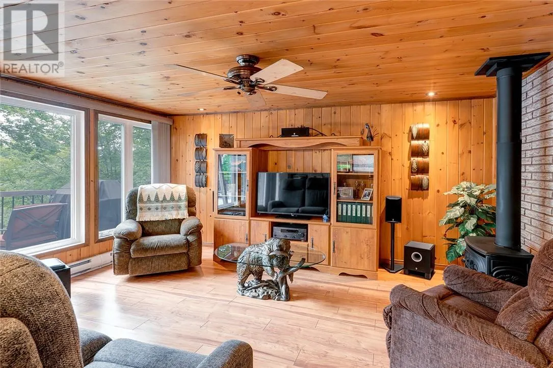 700 Bayline Drive