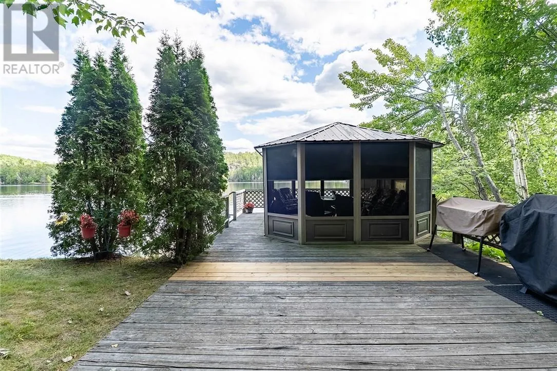 700 Bayline Drive