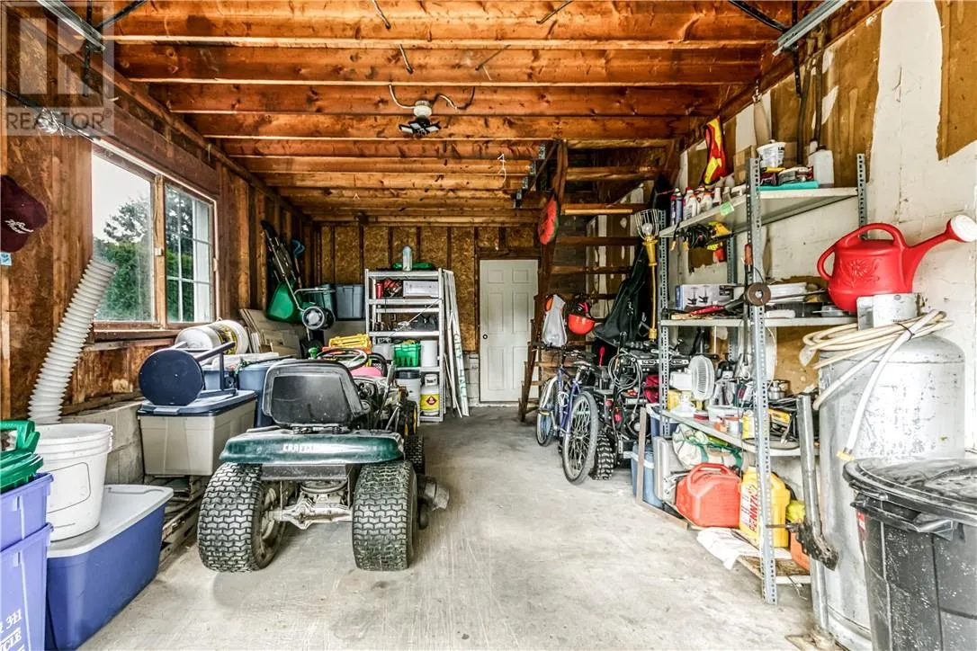 900 Dominion Drive