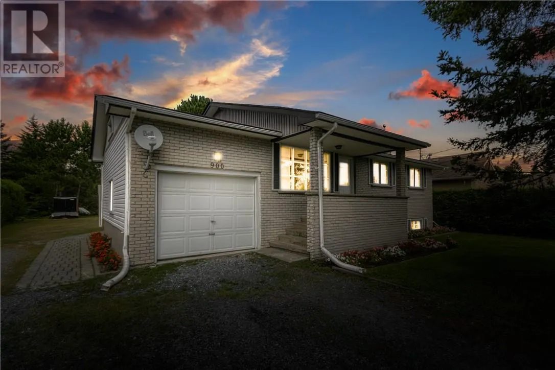 900 Dominion Drive