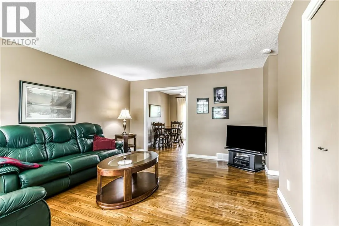 900 Dominion Drive